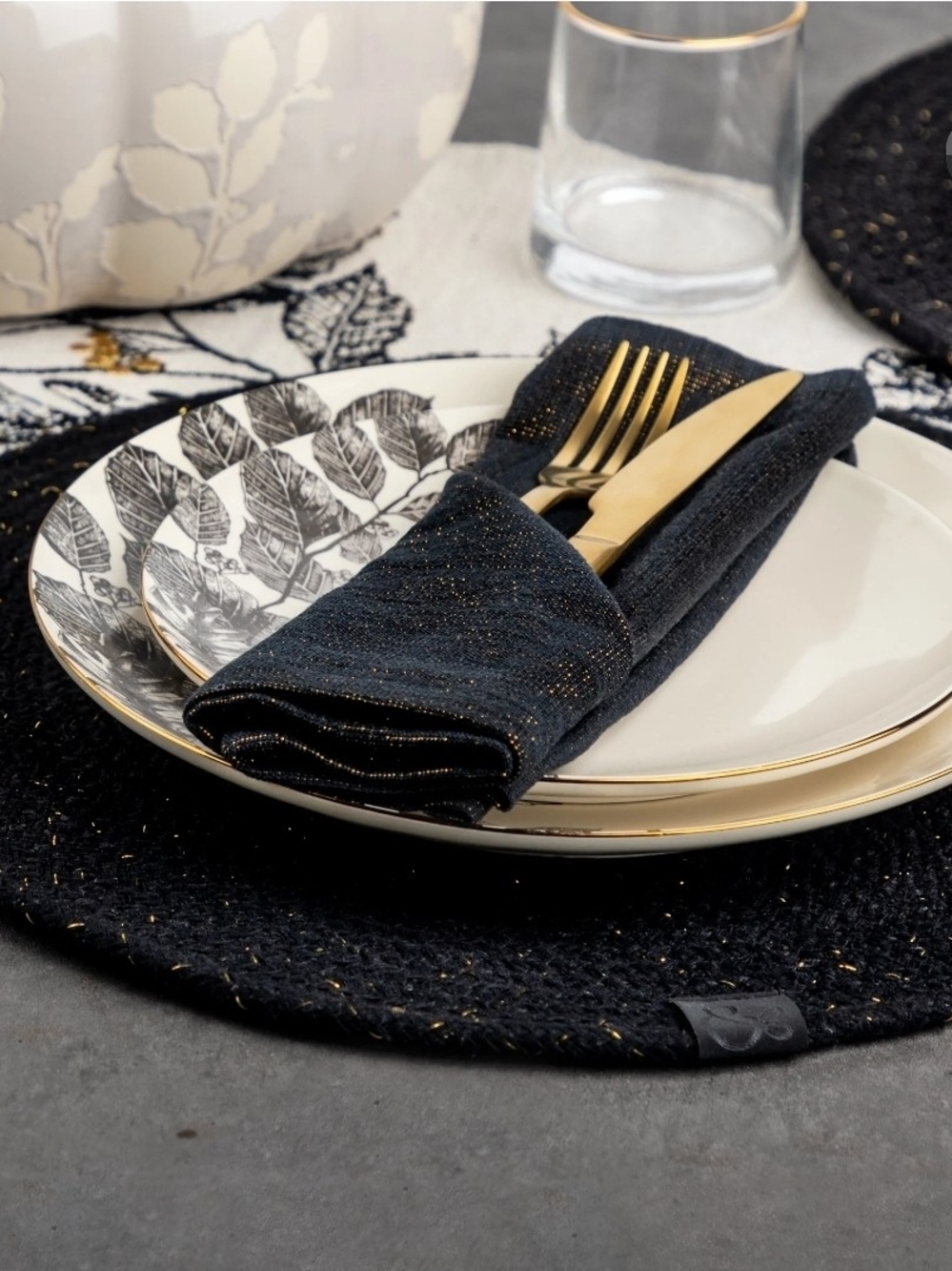 Thyme & Table Harvest Collection 8pc Placemat Napkin Set Black Gold NEW